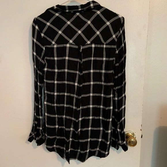 Black & white plaid button down tunic - Picture 2 of 2